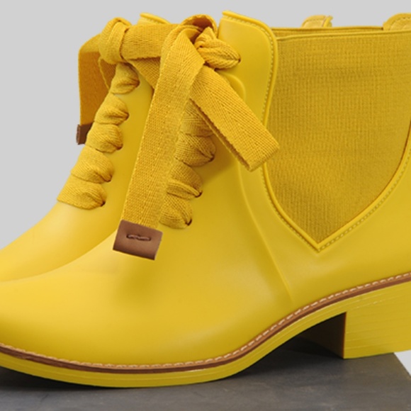 bernardo lacey rain boots